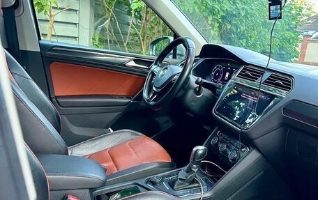 Volkswagen Tiguan II, 2017 год, 2 350 000 рублей, 4 фотография