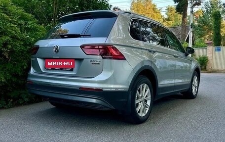 Volkswagen Tiguan II, 2017 год, 2 350 000 рублей, 2 фотография