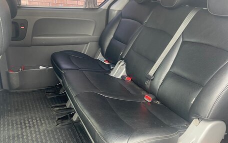 Hyundai H-1 II рестайлинг, 2015 год, 1 730 000 рублей, 4 фотография