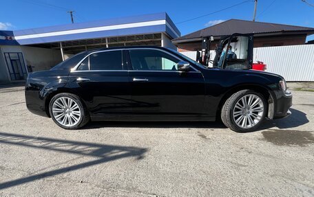 Chrysler 300C II, 2012 год, 1 630 000 рублей, 4 фотография