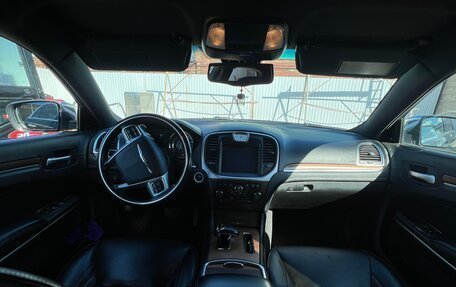 Chrysler 300C II, 2012 год, 1 630 000 рублей, 8 фотография