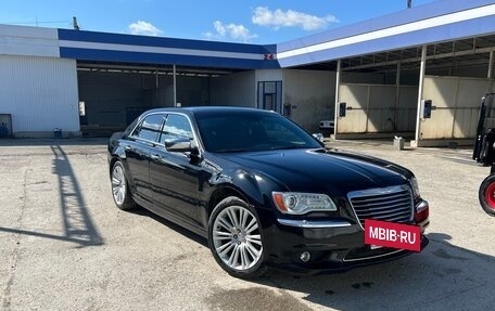 Chrysler 300C II, 2012 год, 1 630 000 рублей, 3 фотография