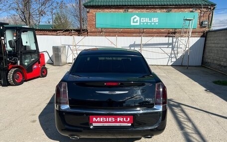 Chrysler 300C II, 2012 год, 1 630 000 рублей, 6 фотография