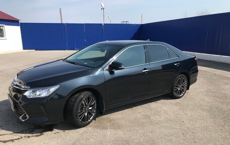 Toyota Camry, 2017 год, 2 550 000 рублей, 4 фотография