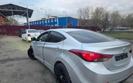 Hyundai Elantra V, 2015 год, 950 000 рублей, 11 фотография