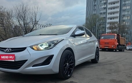 Hyundai Elantra V, 2015 год, 950 000 рублей, 6 фотография