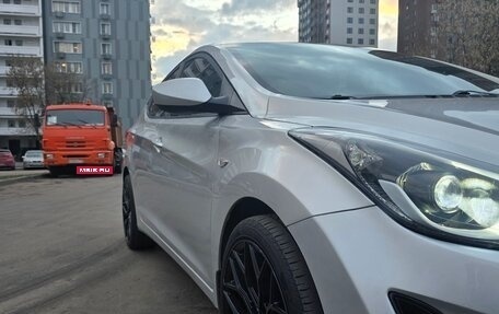 Hyundai Elantra V, 2015 год, 950 000 рублей, 5 фотография