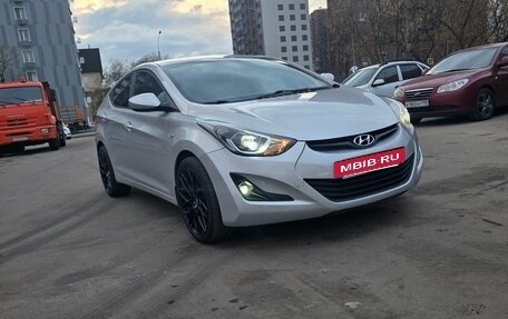 Hyundai Elantra V, 2015 год, 950 000 рублей, 14 фотография