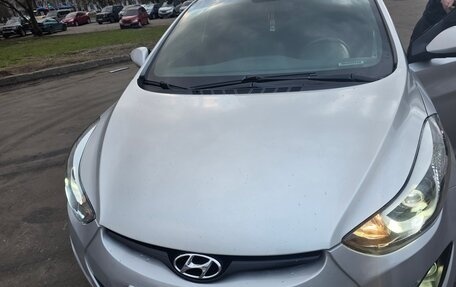 Hyundai Elantra V, 2015 год, 950 000 рублей, 13 фотография