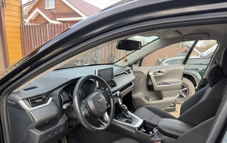 Toyota RAV4, 2021 год, 3 750 000 рублей, 6 фотография