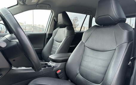 Toyota RAV4, 2021 год, 3 920 000 рублей, 8 фотография