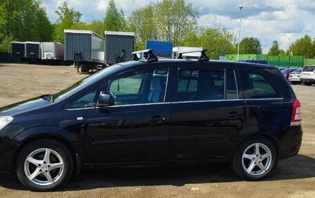 Opel Zafira B, 2011 год, 650 000 рублей, 3 фотография