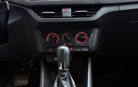 Volkswagen Polo VI (EU Market), 2021 год, 1 750 000 рублей, 16 фотография