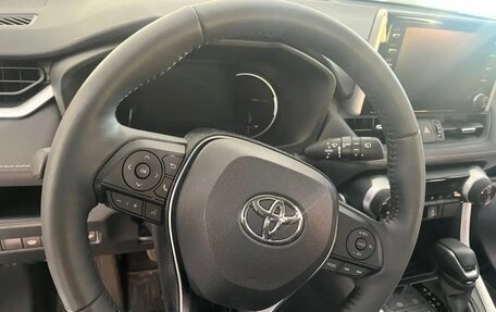 Toyota RAV4, 2021 год, 6 200 000 рублей, 15 фотография