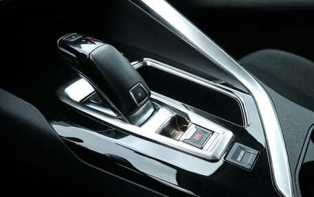 Peugeot 3008 II, 2019 год, 1 700 000 рублей, 14 фотография