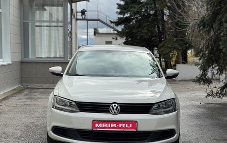 Volkswagen Jetta VI, 2013 год, 1 190 000 рублей, 1 фотография