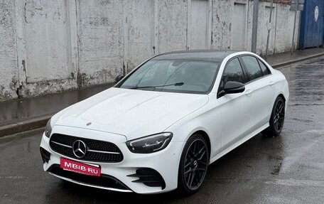 Mercedes-Benz E-Класс, 2020 год, 4 500 000 рублей, 1 фотография