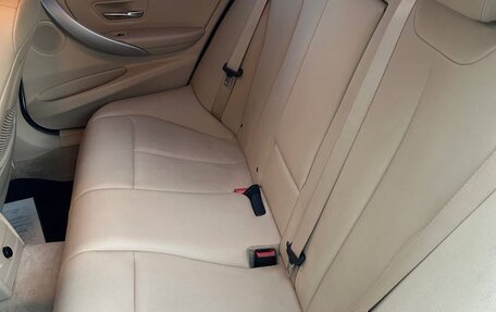 BMW 3 серия, 2015 год, 1 900 000 рублей, 14 фотография