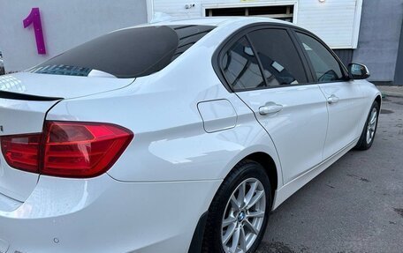 BMW 3 серия, 2015 год, 1 900 000 рублей, 29 фотография