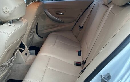 BMW 3 серия, 2015 год, 1 900 000 рублей, 21 фотография