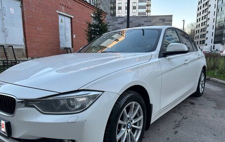 BMW 3 серия, 2015 год, 1 900 000 рублей, 27 фотография