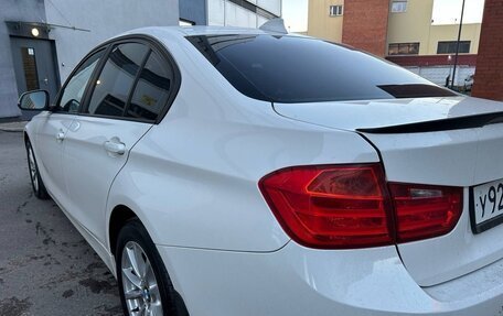 BMW 3 серия, 2015 год, 1 900 000 рублей, 24 фотография