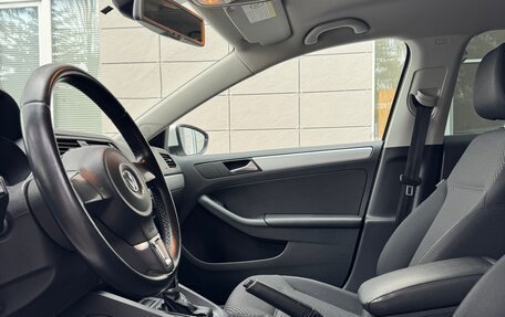 Volkswagen Jetta VI, 2013 год, 1 190 000 рублей, 21 фотография