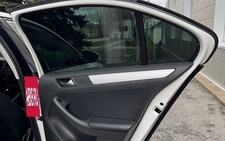 Volkswagen Jetta VI, 2013 год, 1 190 000 рублей, 16 фотография