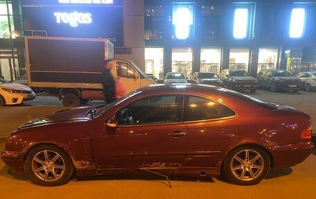 Mercedes-Benz CLK-Класс, 2000 год, 550 000 рублей, 3 фотография