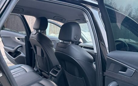 Audi A4, 2017 год, 1 890 000 рублей, 10 фотография