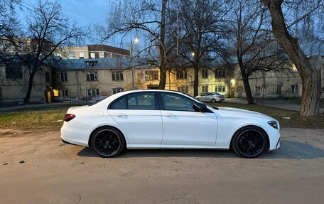 Mercedes-Benz E-Класс, 2020 год, 4 500 000 рублей, 11 фотография
