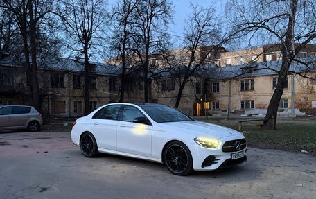 Mercedes-Benz E-Класс, 2020 год, 4 500 000 рублей, 14 фотография