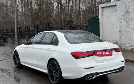 Mercedes-Benz E-Класс, 2020 год, 4 500 000 рублей, 4 фотография