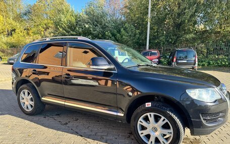 Volkswagen Touareg III, 2009 год, 1 350 000 рублей, 2 фотография