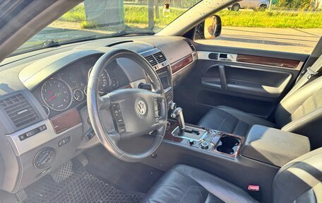 Volkswagen Touareg III, 2009 год, 1 350 000 рублей, 8 фотография