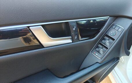 Mercedes-Benz C-Класс, 2012 год, 1 280 000 рублей, 16 фотография