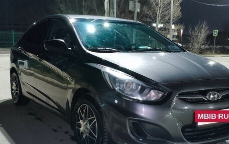 Hyundai Solaris II рестайлинг, 2012 год, 760 000 рублей, 2 фотография