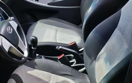 Hyundai Solaris II рестайлинг, 2012 год, 760 000 рублей, 9 фотография