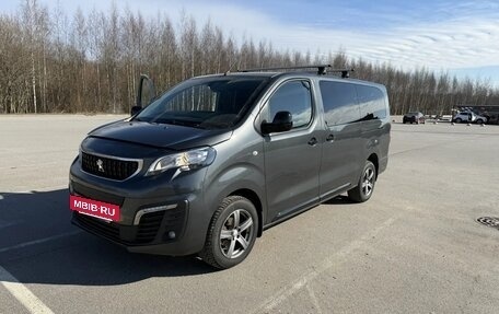 Peugeot Traveller I, 2021 год, 4 100 000 рублей, 4 фотография