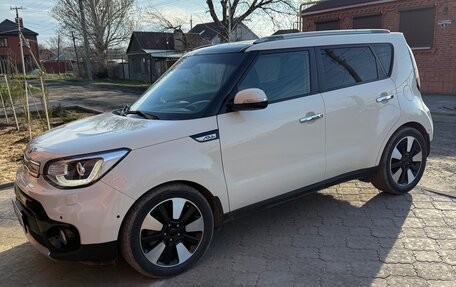 KIA Soul II рестайлинг, 2018 год, 1 600 000 рублей, 13 фотография
