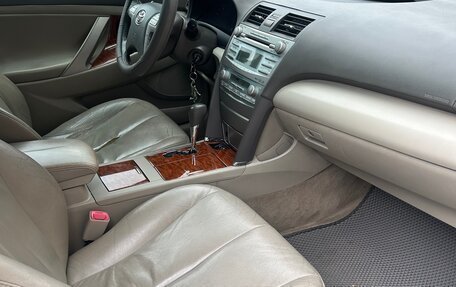 Toyota Camry, 2007 год, 1 100 000 рублей, 12 фотография