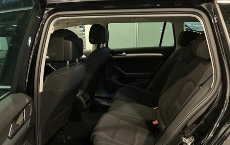 Volkswagen Passat B8 рестайлинг, 2019 год, 2 160 000 рублей, 20 фотография