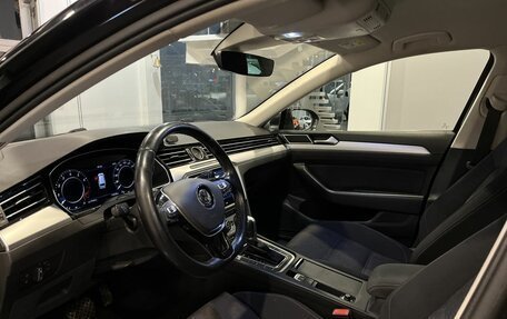 Volkswagen Passat B8 рестайлинг, 2019 год, 2 160 000 рублей, 19 фотография