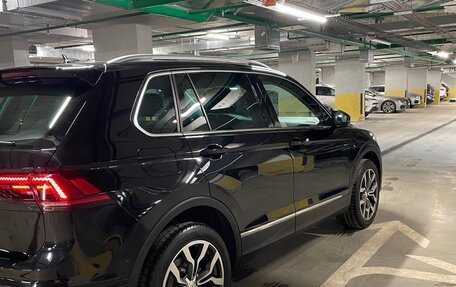 Volkswagen Tiguan II, 2018 год, 2 550 000 рублей, 5 фотография