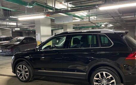 Volkswagen Tiguan II, 2018 год, 2 550 000 рублей, 3 фотография