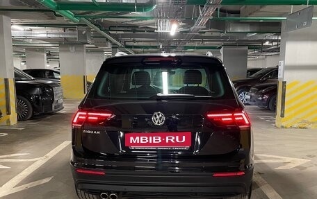 Volkswagen Tiguan II, 2018 год, 2 550 000 рублей, 4 фотография