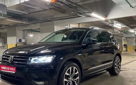 Volkswagen Tiguan II, 2018 год, 2 550 000 рублей, 2 фотография