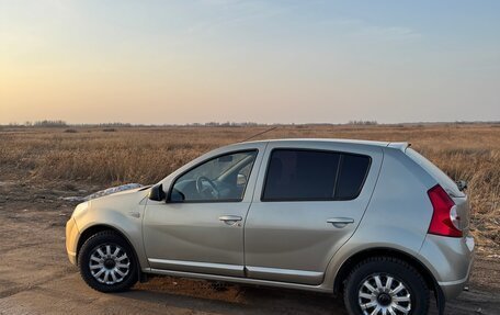 Renault Sandero I, 2011 год, 580 000 рублей, 2 фотография
