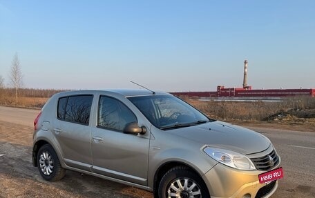 Renault Sandero I, 2011 год, 580 000 рублей, 3 фотография