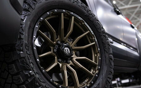 Toyota Tundra, 2022 год, 9 200 000 рублей, 3 фотография